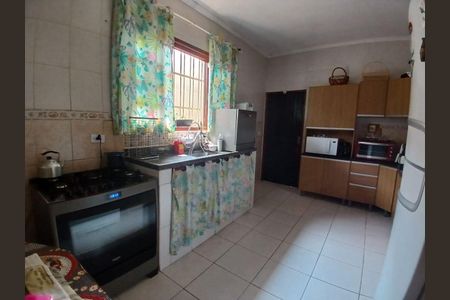 5_photo/94ce1f82fd.e0e88dadbb62a693-ATLAS-33bb2e19-8ef5-47a6-ae33-9f5401794fa8.jpg de casa à venda com 3 quartos, 129m² em Maracanã, Praia Grande