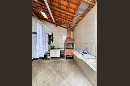 3_photo/94ce1f82fd.f004b3811d646080-ATLAS-e49d8451-2800-410a-a5a5-d2d33a96b545.jpg de casa à venda com 2 quartos, 80m² em Maracanã, Praia Grande