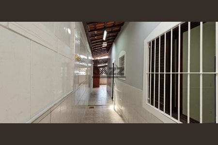 30_photo/94ce1f82ff.7cc5f6eb30674ee3-ATLAS-1d8fcbc6-a8d5-49cc-86a6-e25bf65ae814.jpg de casa à venda com 2 quartos, 66m² em Maracanã, Praia Grande