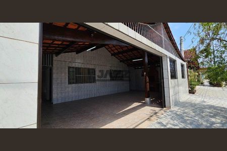 5_photo/94ce1f82ff.7cc5f6eb30674ee3-ATLAS-e18faac5-4293-4aa0-b3cc-66323cf42972.jpg de casa à venda com 2 quartos, 66m² em Maracanã, Praia Grande