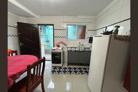 5_photo/94ce1f8329.cce03887c7d72c1f-ATLAS-16ff0a91-3b94-4605-ba1b-2c6dee15a1b6.jpg de casa à venda com 2 quartos, 63m² em Maracanã, Praia Grande