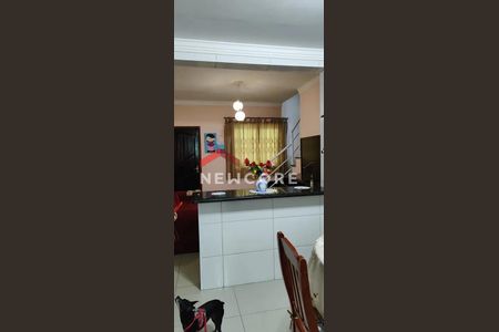 7_photo/94ce1f8329.cce03887c7d72c1f-ATLAS-3a3af2f8-3e38-4128-9a7e-9e22c8b4e6fa.jpg de casa à venda com 2 quartos, 63m² em Maracanã, Praia Grande