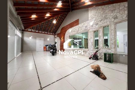 2_photo/94ce1f83e3.e7056842b54bb805-ATLAS-aa550a1c-eb26-4fb3-919b-78b4876b12e1.jpg de casa à venda com 3 quartos, 180m² em Maracanã, Praia Grande
