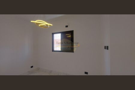 4_photo/94ce1f83f9.413b54f4bf74f905-ATLAS-d68bd9cf-87d8-490e-b843-dbc02ea98e3c.jpg de casa à venda com 3 quartos, 130m² em Maracanã, Praia Grande