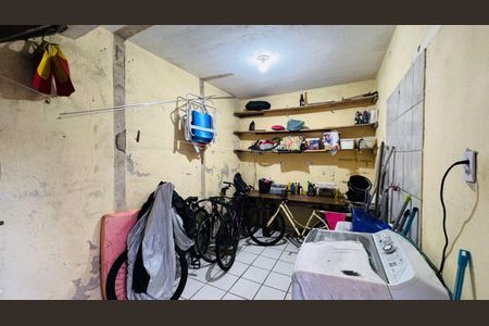 16_photo/94ce1f8475.1d0d827e26d2d819-ATLAS-5de0ad5b-5c2f-4994-8195-06584f1de11b.jpg de casa à venda com 2 quartos, 122m² em Maracanã, Praia Grande
