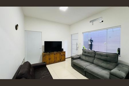 6_photo/94ce1f8475.1d0d827e26d2d819-ATLAS-dd0dca61-af62-42ef-9438-69e598856759.jpg de casa à venda com 2 quartos, 122m² em Maracanã, Praia Grande