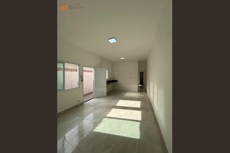 8_photo/94ce1f98cd.9845a183adc4e21d-ATLAS-3f35a336-2d93-4e55-b4f7-3fa1493d1899.jpg de casa à venda com 2 quartos, 70m² em Maracanã, Praia Grande