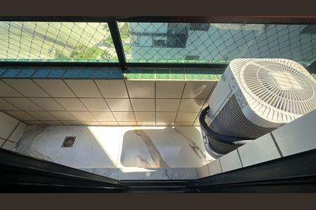 4_photo/94ce1f9b49.86389f4198c1c4c2-ATLAS-30174cb5-fbfd-4ea6-a0bf-9efec013dfbd.jpg de apartamento à venda com 2 quartos, 55m² em Maracanã, Praia Grande