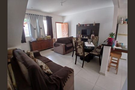 2_photo/94ce1f9b57.bb2cfda027800a9a-ATLAS-073a373d-0454-4c94-b121-7cd1407c81f1.jpg de casa à venda com 2 quartos, 82m² em Maracanã, Praia Grande