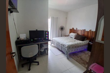 6_photo/94ce1f9b57.bb2cfda027800a9a-ATLAS-567f500f-12f7-4f22-9b2a-8500dc570c38.jpg de casa à venda com 2 quartos, 82m² em Maracanã, Praia Grande