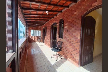 11_photo/94ce1f9b8f.c27bb358fc36071b-ATLAS-17252325-95af-4eef-8722-94d2c9b5ff72.jpg de casa à venda com 5 quartos, 270m² em Maracanã, Praia Grande