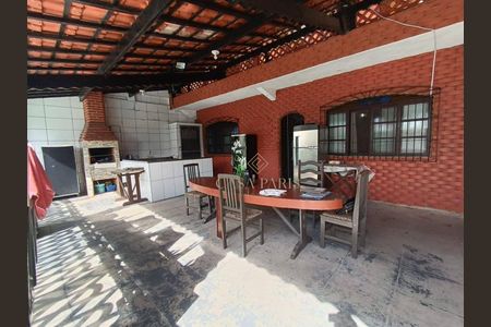 7_photo/94ce1f9b8f.c27bb358fc36071b-ATLAS-38226ee1-5e2d-4ad2-968f-257f7ee29e70.jpg de casa à venda com 5 quartos, 270m² em Maracanã, Praia Grande