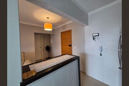 17_photo/94ce1f9b9b.aab2584257214d44-ATLAS-79a4339d-42b1-4634-841e-efb5bd4e48ea.jpg de apartamento à venda com 1 quarto, 50m² em Maracanã, Praia Grande