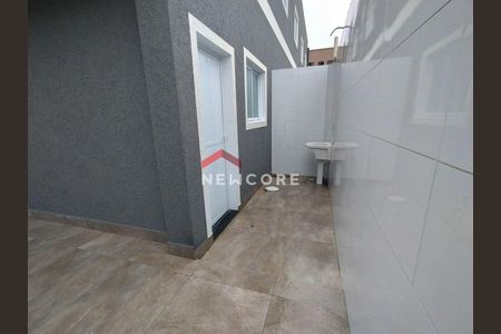 10_photo/94ce1f9c4d.f4a5c666155909d5-ATLAS-135dca1d-1b4c-4760-9b29-90f4cbc10808.jpg de casa à venda com 2 quartos, 52m² em Maracanã, Praia Grande