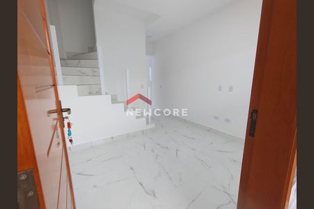 39_photo/94ce1f9c4d.f4a5c666155909d5-ATLAS-3d8d11e9-7432-41a2-8480-7deaec1d3522.jpg de casa à venda com 2 quartos, 52m² em Maracanã, Praia Grande