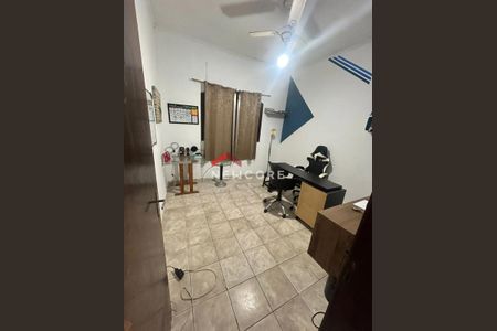 4_photo/94ce1f9c7f.93b8fa184532727f-ATLAS-ab7bf045-6986-44a2-a751-1a42a3a906c7.jpg de casa de condomínio à venda com 3 quartos, 151m² em Maracanã, Praia Grande