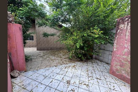 2_photo/94ce1f9c85.70d42bc12121e670-ATLAS-164bf93d-901b-4ecd-8e6d-11aa5b5a2a0f.jpg de casa à venda com 3 quartos, 199m² em Maracanã, Praia Grande