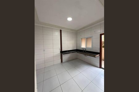 11_photo/94ce1f9cdf.3a9dc93bc25fc63d-ATLAS-bc87e209-d060-4ad4-8c21-fae20004a9e8.jpg de casa à venda com 2 quartos, 76m² em Maracanã, Praia Grande