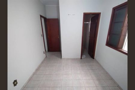 13_photo/94ce1f9d07.c3f62bbe1b0c5dd1-ATLAS-9682147c-2fff-46f9-9d2c-c5b7dc4d39ee.jpg de casa à venda com 2 quartos, 70m² em Maracanã, Praia Grande