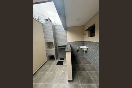 6_photo/94ce1f9d1b.cef17660cfa7d457-ATLAS-449dd3e3-93b8-4e5b-af50-4fcfe6a5f6ac.jpg de casa à venda com 2 quartos, 90m² em Maracanã, Praia Grande