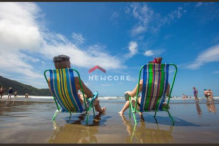 25_photo/94ce1f9d1b.cef17660cfa7d457-ATLAS-ebb5ee28-6e6f-4625-be69-c3e6e3dfae4c.jpg de casa à venda com 2 quartos, 90m² em Maracanã, Praia Grande