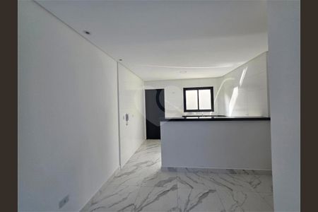 3_photo/94ce1f9d3d.1e45c290f45d527b-ATLAS-2a88c314-5927-4a2f-9475-07d51eb734d5.jpg de casa à venda com 2 quartos, 49m² em Maracanã, Praia Grande