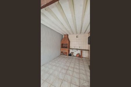 6_photo/94ce1f9d4b.5e2511c6536d59b0-ATLAS-6c2bfa9b-cf6b-4ad2-8233-db4666e0f0fc.jpg de casa à venda com 2 quartos, 70m² em Maracanã, Praia Grande