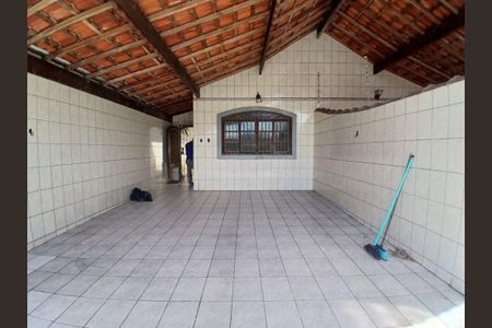 27_photo/94ce1f9dbb.1a2575360a780997-ATLAS-9e5a00ae-a3d0-4992-a1d4-84f3fc0d35d7.jpg de casa à venda com 2 quartos, 356m² em Maracanã, Praia Grande