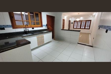 4_photo/94ce1f9dc9.1e9d1ba85beb8478-ATLAS-b7abd4bf-b1a5-4c1f-8a96-68ec784aaf50.jpg de casa à venda com 3 quartos, 124m² em Maracanã, Praia Grande