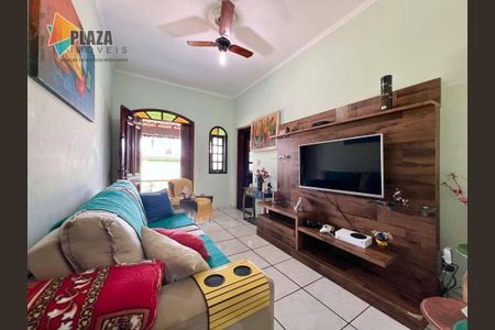 5_photo/94ce1f9de1.e3a954dfb45dd8a0-ATLAS-4b417cdc-560a-45a2-ad2b-360e19d83b39.jpg de casa à venda com 3 quartos, 114m² em Nova Mirim, Praia Grande