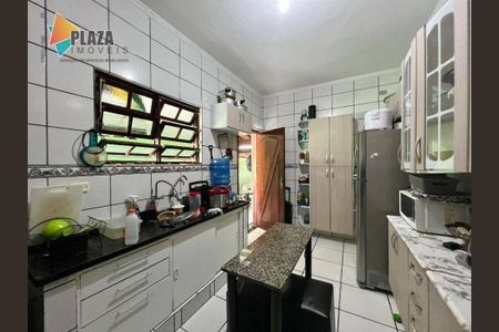 8_photo/94ce1f9de1.e3a954dfb45dd8a0-ATLAS-dae89e1d-104f-4447-ba37-d6db49bf41b8.jpg de casa à venda com 3 quartos, 114m² em Nova Mirim, Praia Grande