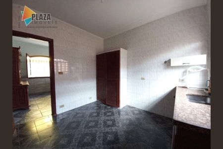 5_photo/94ce1f9e43.131c711fc740dfc3-ATLAS-76eb50d2-5d29-42e3-94eb-4e45969dc559.jpg de casa à venda com 2 quartos, 130m² em Nova Mirim, Praia Grande