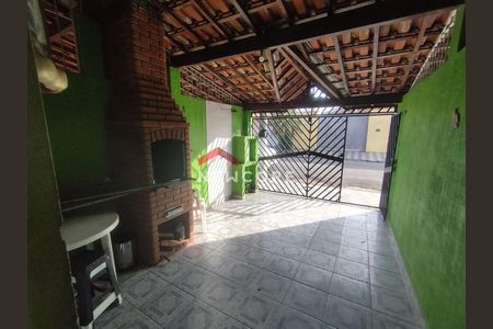 5_photo/94ce1f9e45.1c5845dead7872b3-ATLAS-e6614215-8ad8-4b98-a7db-9c84e4b9a8d9.jpg de casa à venda com 2 quartos, 60m² em Nova Mirim, Praia Grande