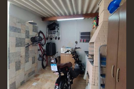 22_photo/94ce1f9e65.64ac2371dd04f17e-ATLAS-41515c05-a554-4ce0-b4b3-e089e7c80c65.jpg de casa à venda com 2 quartos, 70m² em Nova Mirim, Praia Grande