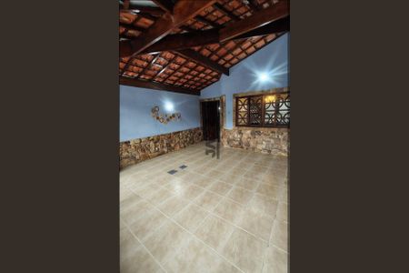 3_photo/94ce1f9ead.08f922be3a726ba4-ATLAS-04027138-8f74-47b5-9236-4f821bbc4e99.jpg de casa à venda com 2 quartos, 103m² em Maracanã, Praia Grande