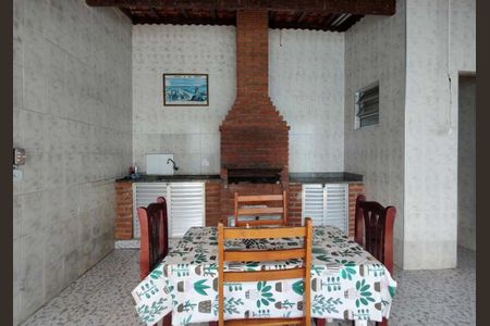 24_photo/94ce1f9ebb.7f8414d99cc52921-ATLAS-8e3ef7ff-4a1f-4571-a61e-58c913bcc9dc.jpg de casa à venda com 3 quartos, 175m² em Maracanã, Praia Grande