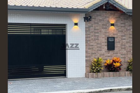 4_photo/94ce1f9ed9.56f87905458f71eb-ATLAS-afdbe9a9-e29a-46d0-bbd3-4a402106519d.jpg de casa à venda com 3 quartos, 192m² em Maracanã, Praia Grande