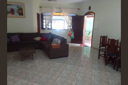 2_photo/94ce1f9eef.10171237981362c6-ATLAS-a08c3371-c6d9-4be1-aa6f-025fdbccaa5f.jpg de casa à venda com 4 quartos, 245m² em Nova Mirim, Praia Grande