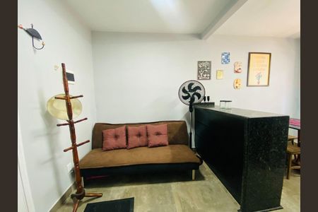 3_photo/94ce1f9f3f.0515d04a625bc0a4-ATLAS-19a1a837-6f8d-4e10-94d7-24bd7c3ecd9a.jpg de kitnet/studio à venda com 1 quarto, 31m² em Nova Mirim, Praia Grande