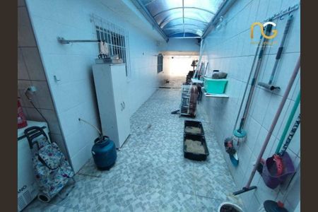 9_photo/94ce1f9f81.b60f5a7682bed42c-ATLAS-6665b1d5-9d0d-4f3e-bdca-11d0ef8cc209.jpg de casa à venda com 3 quartos, 144m² em Nova Mirim, Praia Grande