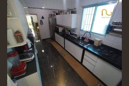 10_photo/94ce1f9f81.b60f5a7682bed42c-ATLAS-9126d507-a622-427d-b00c-e4b285c6f55a.jpg de casa à venda com 3 quartos, 144m² em Nova Mirim, Praia Grande