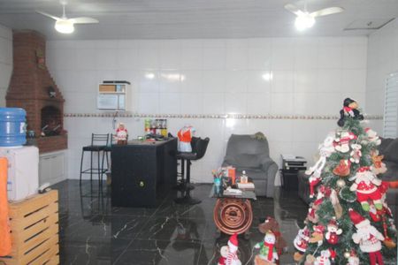 17_photo/94ce1f9fa3.b635c4896326fc59-ATLAS-cb8a89e1-8f97-4bbd-af6e-3c7243aeddeb.jpg de casa à venda com 3 quartos, 150m² em Nova Mirim, Praia Grande