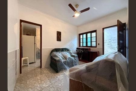 2_photo/94ce1fa009.b8a9f91cb517b5ed-ATLAS-182043a8-e42b-494d-a3fd-3cdaed3fdf02.jpg de casa à venda com 2 quartos, 68m² em Nova Mirim, Praia Grande