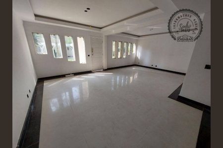 4_photo/94ce1fa0b9.a7543c20f4007d90-ATLAS-b696865f-748e-420d-bf14-4dbd1c5b5f09.jpg de casa à venda com 4 quartos, 221m² em Nova Mirim, Praia Grande