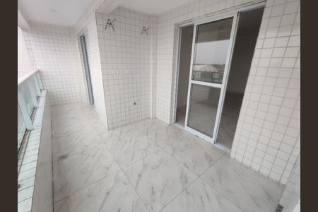 4_photo/94ce1fa0d7.23f7d8d3f77cf5ef-ATLAS-45479042-094f-49ad-87cc-c26fa4c372f5.jpg de apartamento à venda com 2 quartos, 76m² em Guilhermina, Praia Grande