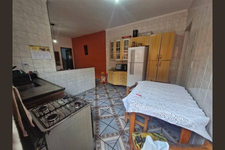 6_photo/94ce1fa0e5.1fa6a91c389b6b6f-ATLAS-53d0f6e0-9393-442d-818a-4fd7b978e43d.jpg de casa à venda com 2 quartos, 68m² em Nova Mirim, Praia Grande