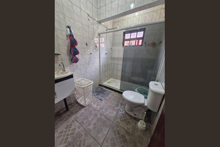 14_photo/94ce1fa0e5.1fa6a91c389b6b6f-ATLAS-c5127b07-15d2-4d40-b809-a34dacf5b4a3.jpg de casa à venda com 2 quartos, 68m² em Nova Mirim, Praia Grande