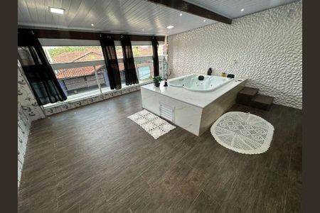 11_photo/94ce1fa135.c696d6dfecea6f1c-ATLAS-03c6a8ad-55c1-4640-a163-8d0cdc4bb8d3.jpg de casa à venda com 4 quartos, 246m² em Nova Mirim, Praia Grande