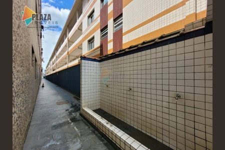 28_photo/94ce1fa15b.11bea8aab4facb36-ATLAS-4d9461f5-1f90-436b-8068-e1cad59a0158.jpg de apartamento à venda com 2 quartos, 68m² em Guilhermina, Praia Grande