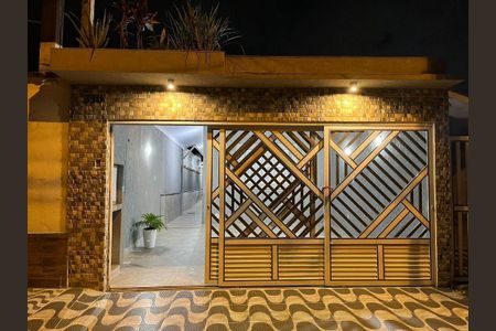 8_photo/94ce1fa1d5.72f38772c60cc7a0-ATLAS-ef2029b8-b072-4678-8d91-b89a083bf60f.jpg de casa à venda com 2 quartos, 70m² em Nova Mirim, Praia Grande